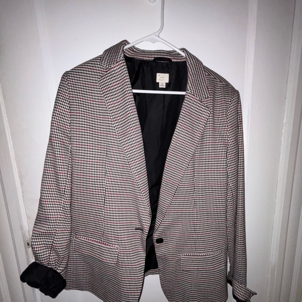 Classic Houndstooth Blazer